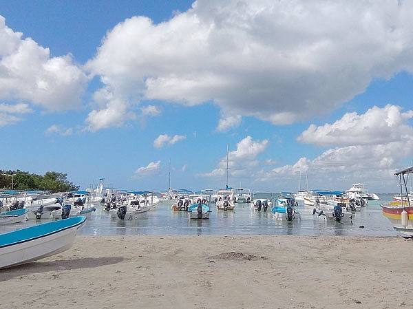 Карибский круиз: на катере вдали от дома Карибский круиз: на катере вдали от дома