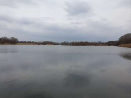 Хмуро и серо, но на рыбалку все равно Хмуро и серо, но на рыбалку все равно