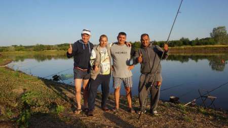 Ночная рыбалка на День рыбака Ночная рыбалка на День рыбака