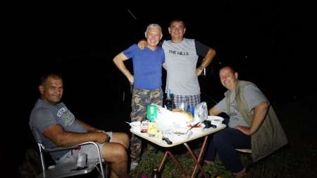 Ночная рыбалка на День рыбака Ночная рыбалка на День рыбака