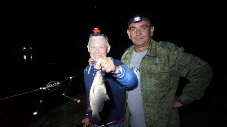 Ночная рыбалка на День рыбака Ночная рыбалка на День рыбака