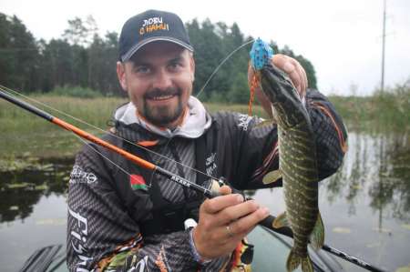 Самые уловистые монтажи для ловли щуки в траве