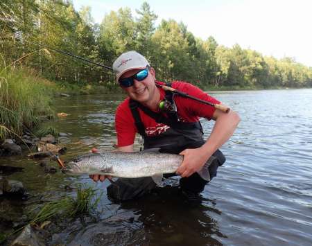 Восьмижилка на тайменя